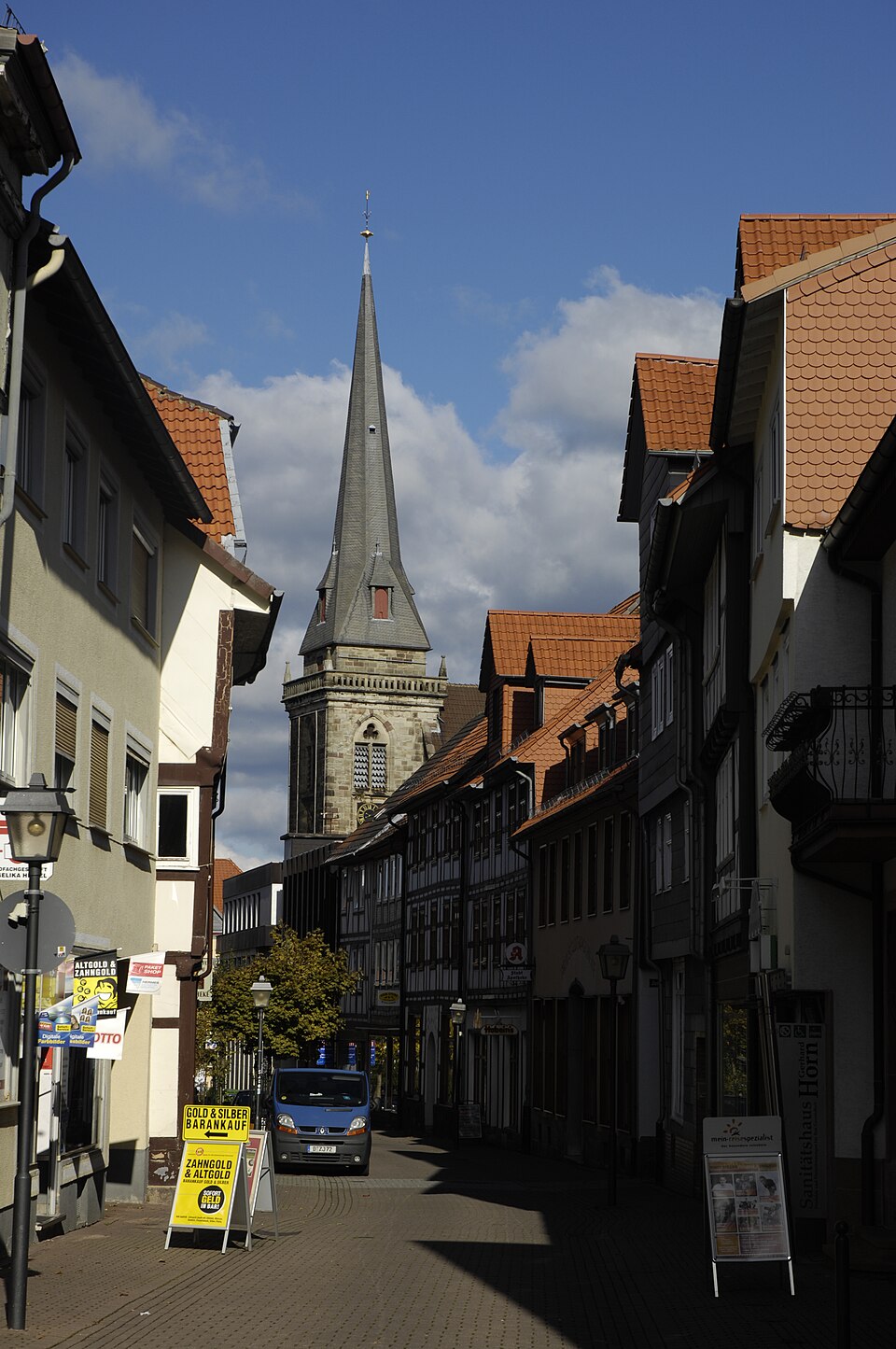 Umzug von Hessisch Lichtenau nach Zypern per Container: Stadtansicht Hessisch Lichtenau – Foto: Varus111, Public domain, via Wikimedia Commons Umzug von Hessisch Lichtenau nach Zypern per Container: Stadtansicht Hessisch Lichtenau