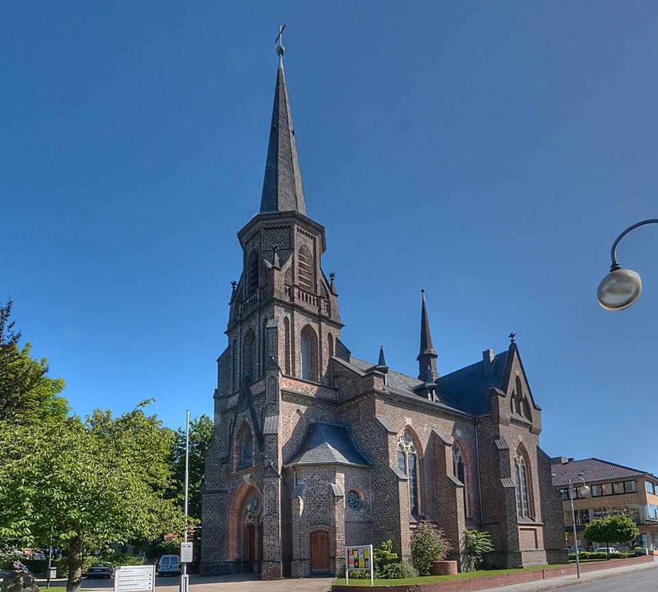 Umzug von Hückelhoven nach Zypern per Palette: Hückelhoven Evangelische Pfarrkirchen – Foto: Sven Teschke, CC BY-SA 3.0 de, via Wikimedia Commons Umzug von Hückelhoven nach Zypern per Palette: Hückelhoven Evangelische Pfarrkirchen
