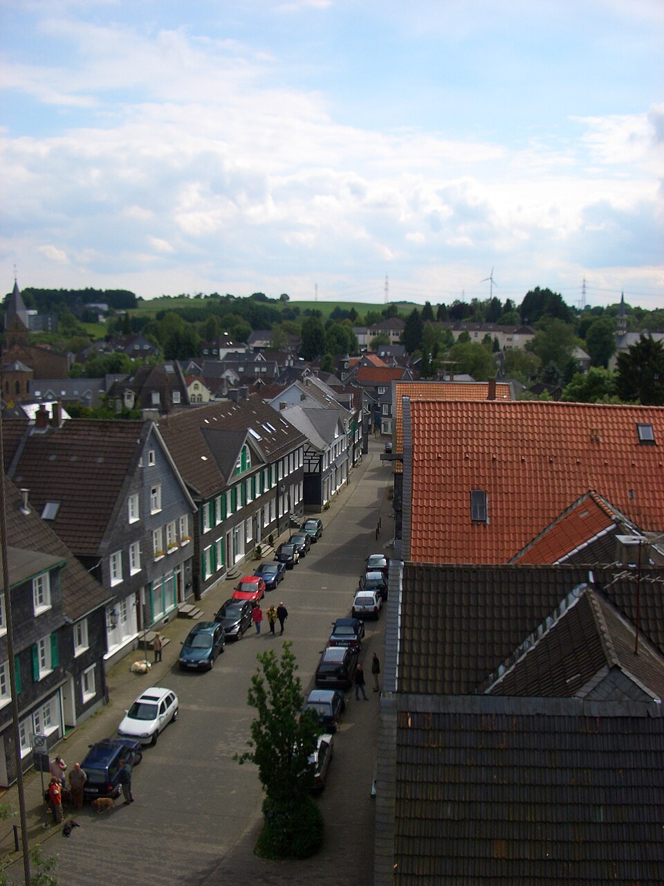 Umzug von Hückeswagen nach Zypern per Container: Hueckeswagen marktstrasse in Hückeswagen – Foto: Wikimedia-Autor, CC BY 2.0, via Wikimedia Commons Umzug von Hückeswagen nach Zypern per Container: Hueckeswagen marktstrasse in Hückeswagen