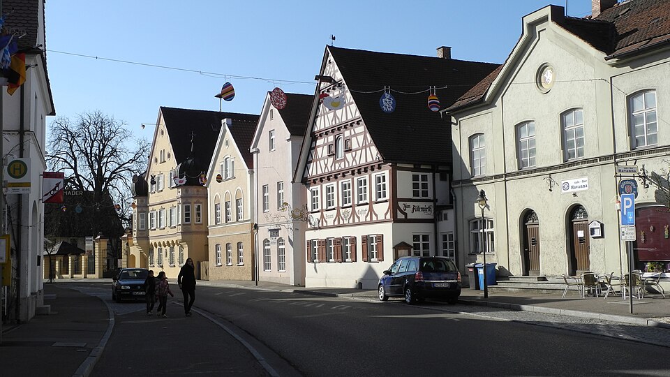 Umzug von Ichenhausen nach Zypern per Container: Ichenhausen Ortszentrum