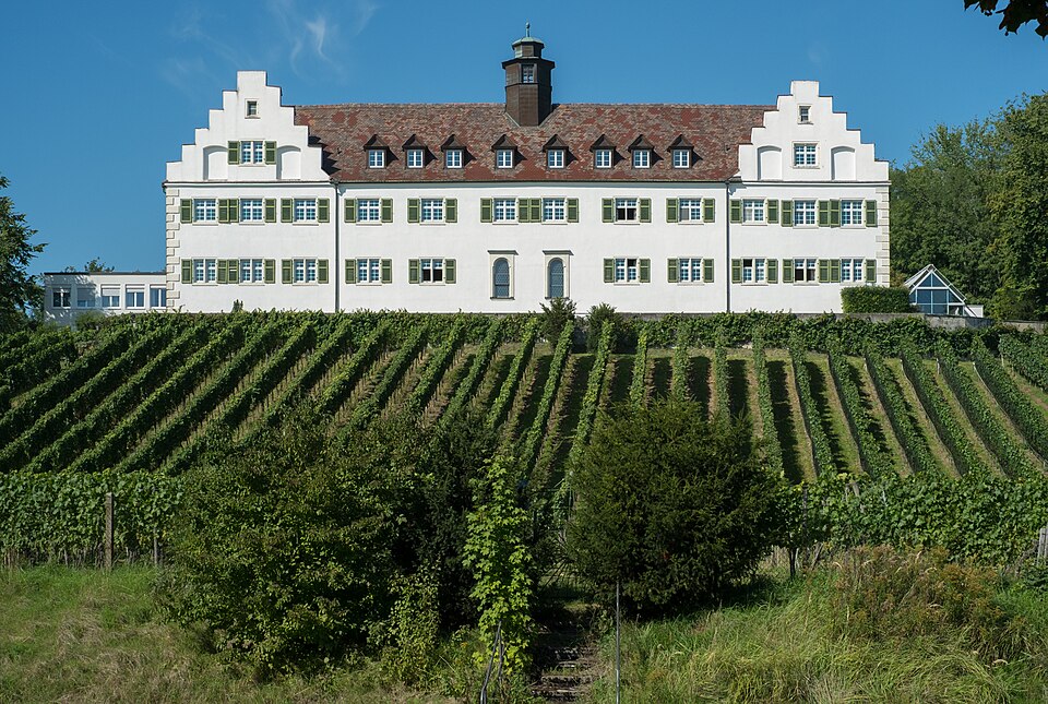 Umzug von Immenstaad am Bodensee nach Zypern per Container: Immenstaad in Immenstaad am Bodensee – Foto: Dietrich Krieger, CC BY-SA 3.0, via Wikimedia Commons Umzug von Immenstaad am Bodensee nach Zypern per Container: Immenstaad in Immenstaad am Bodensee