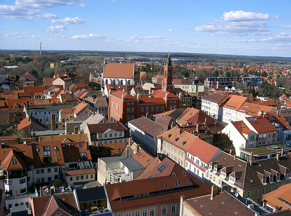Umzug von Kamenz nach Zypern per Container: Kamenz city centre aerial view north – Foto: Dabbelju, CC BY-SA 3.0, via Wikimedia Commons Umzug von Kamenz nach Zypern per Container: Kamenz city centre aerial view north