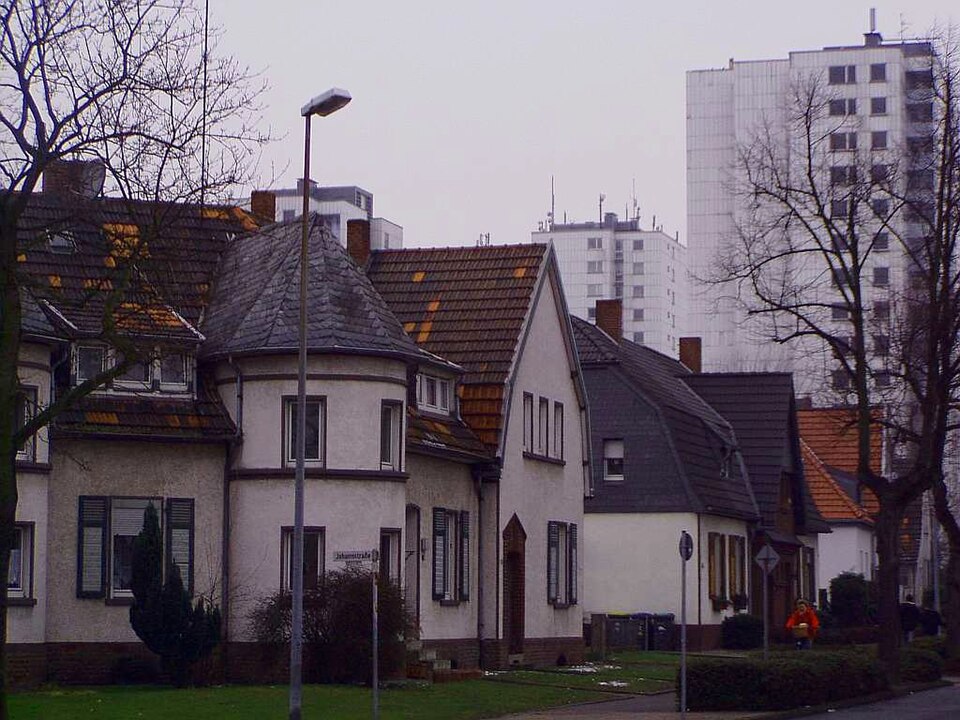 Umzug von Kamp-Lintfort nach Zypern per Container: Stadtansicht Kamp-Lintfort – Foto: Diplo, CC BY-SA 3.0, via Wikimedia Commons Umzug von Kamp-Lintfort nach Zypern per Container: Stadtansicht Kamp-Lintfort