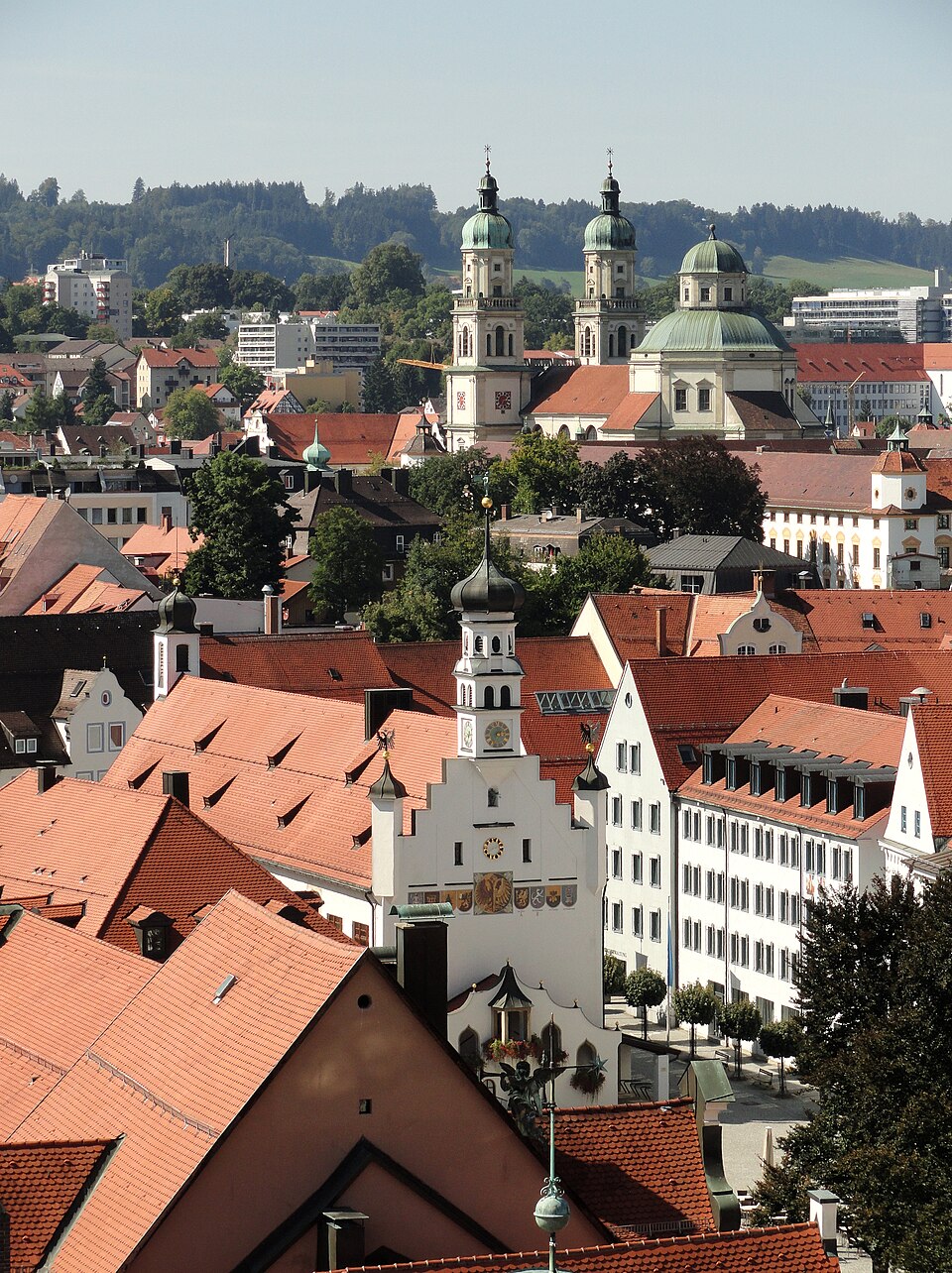 Umzug von Kempten (Allgäu) nach Zypern per Container: Sicht auf Kempten Altstadt Neustadt in Kempten (Allgäu) – Foto: Hilarmont, CC BY-SA 3.0, via Wikimedia Commons Umzug von Kempten (Allgäu) nach Zypern per Container: Sicht auf Kempten Altstadt Neustadt in Kempten (Allgäu)