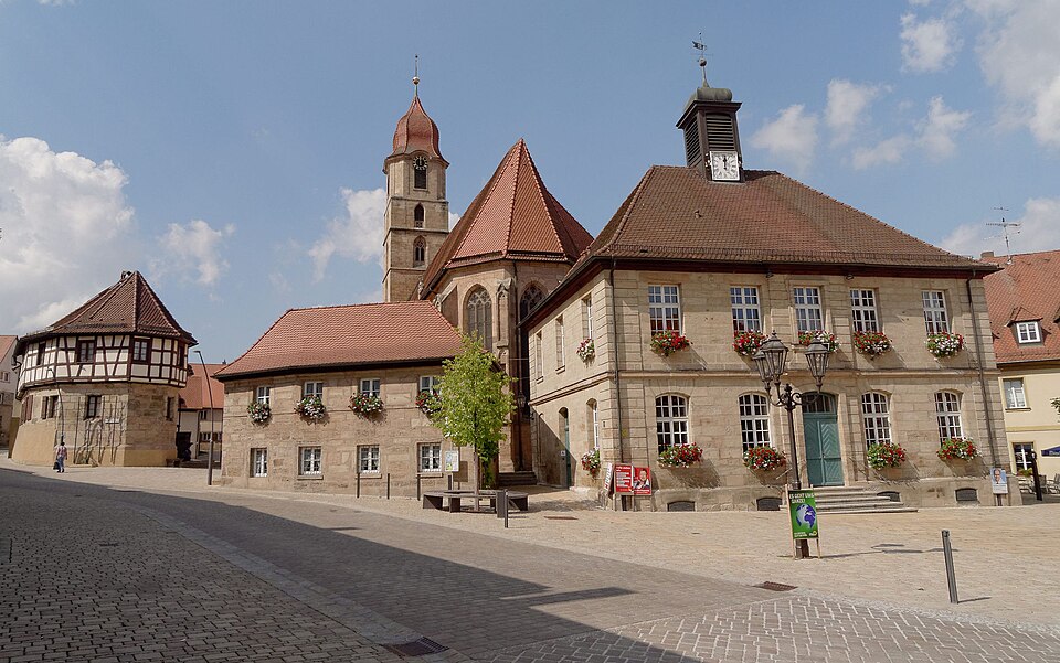 Umzug von Langenzenn nach Zypern per Container: Stadtansicht Langenzenn – Foto: Kassandro, CC BY-SA 3.0, via Wikimedia Commons Umzug von Langenzenn nach Zypern per Container: Stadtansicht Langenzenn