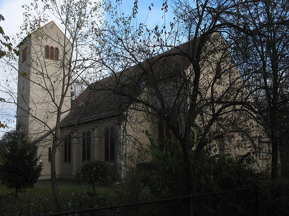Umzug von Leegebruch nach Zypern per Container: Leegebruch church Anger – Foto: Doris Antony, Berlin, CC BY-SA 4.0, via Wikimedia Commons Umzug von Leegebruch nach Zypern per Container: Leegebruch church Anger