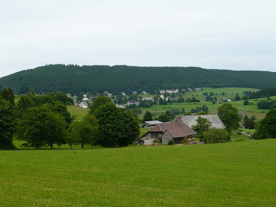 Umzug von Lenzkirch nach Zypern per Container: Saig in Lenzkirch – Foto: Flominator (talk), CC BY-SA 3.0, via Wikimedia Commons Umzug von Lenzkirch nach Zypern per Container: Saig in Lenzkirch