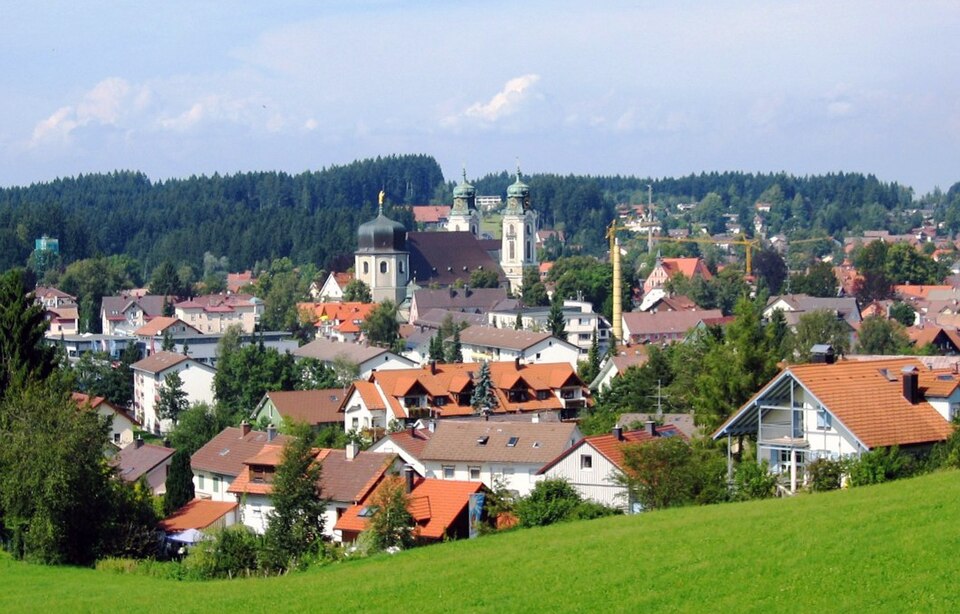 Umzug von Lindenberg nach Zypern per Container: Lindenberg allgaeu – Foto: Daniel Josef, Public domain, via Wikimedia Commons Umzug von Lindenberg nach Zypern per Container: Lindenberg allgaeu
