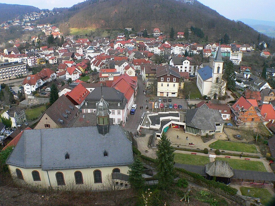 Umzug von Lindenfels nach Zypern per Container: Lindenfels Ortsansicht – Foto: Presse03, CC BY-SA 3.0, via Wikimedia Commons Umzug von Lindenfels nach Zypern per Container: Lindenfels Ortsansicht