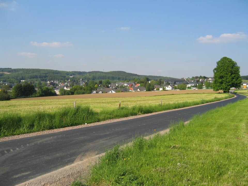Umzug von Lindlar nach Zypern per Container: Stadtansicht Lindlar – Foto: JensD, CC BY-SA 3.0, via Wikimedia Commons Umzug von Lindlar nach Zypern per Container: Stadtansicht Lindlar