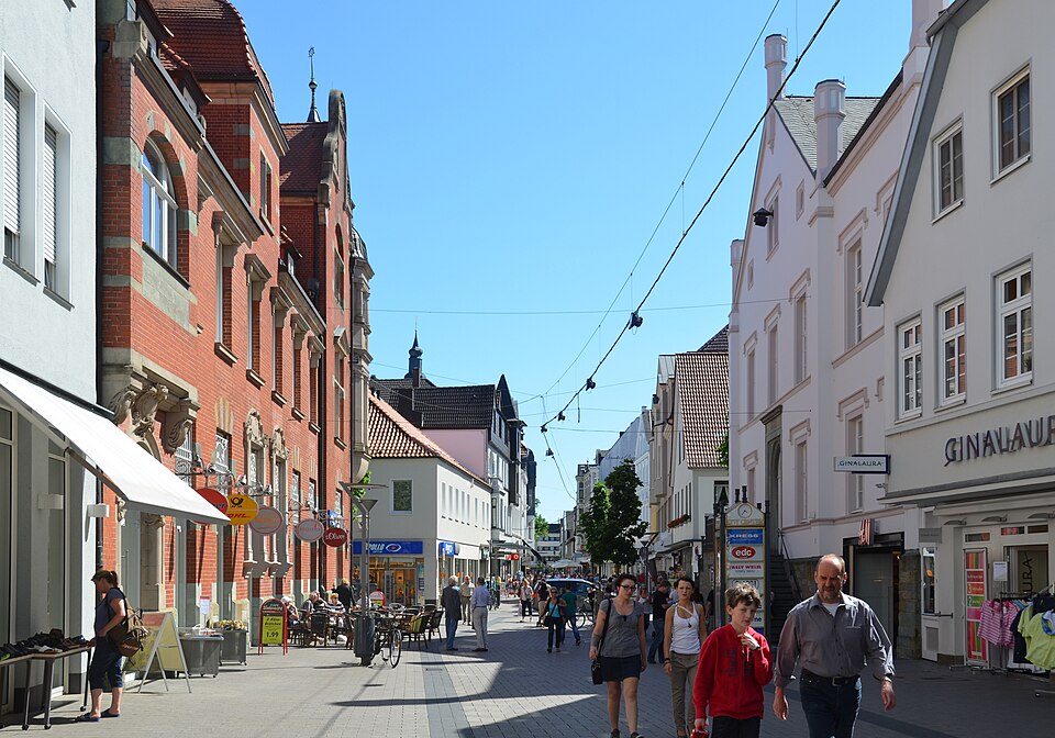 Umzug von Lippstadt nach Zypern per Container: Lippstadt Altes Postamt – Foto: Achim Raschka (talk), CC BY-SA 4.0, via Wikimedia Commons Umzug von Lippstadt nach Zypern per Container: Lippstadt Altes Postamt