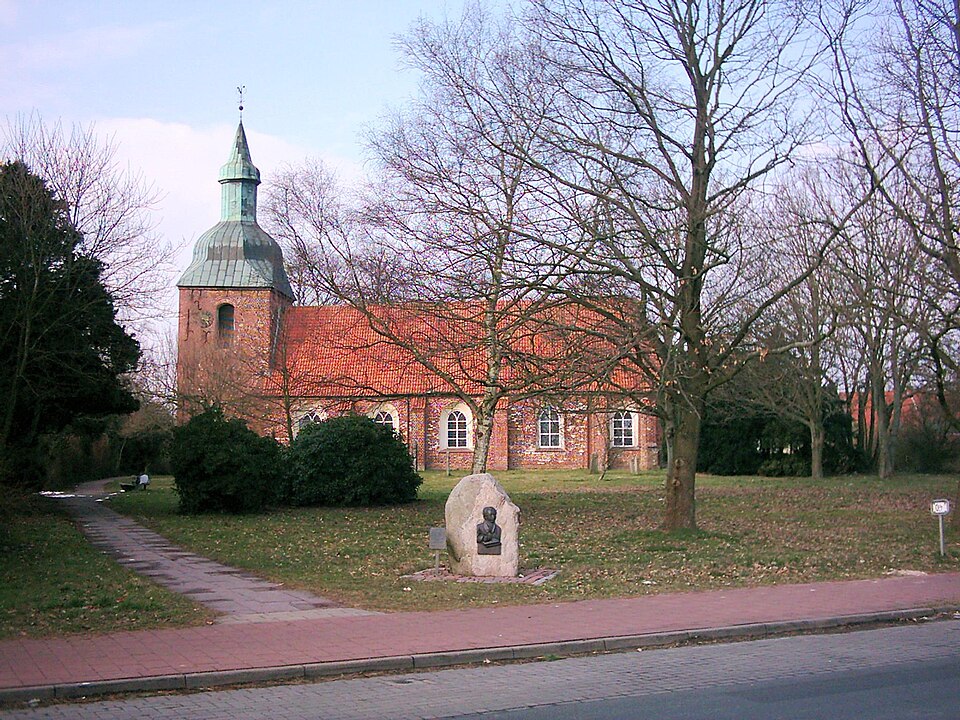 Umzug von Loxstedt nach Zypern per Container: Marienkirche in Loxstedt – Foto: Mark Michaelis, CC BY-SA 2.0, via Wikimedia Commons Umzug von Loxstedt nach Zypern per Container: Marienkirche in Loxstedt