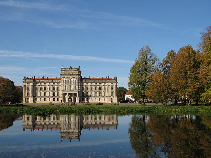 Umzug von Ludwigslust nach Zypern per Container: Stadtansicht Ludwigslust