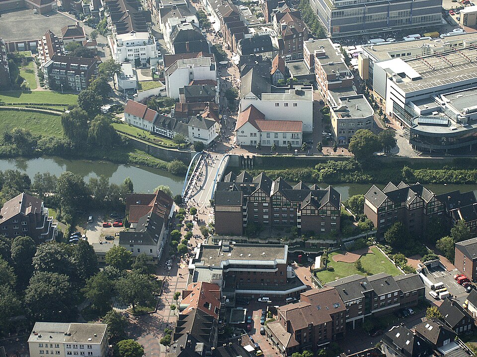 Umzug von Lünen nach Zypern per Container: Luenen lippebruecke in Lünen