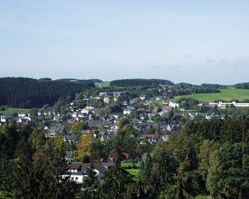 Umzug von Marienheide nach Zypern per Container: Stadtansicht Marienheide – Foto: Dr. Jörg Kopp, Wiehl, CC BY-SA 3.0, via Wikimedia Commons Umzug von Marienheide nach Zypern per Container: Stadtansicht Marienheide