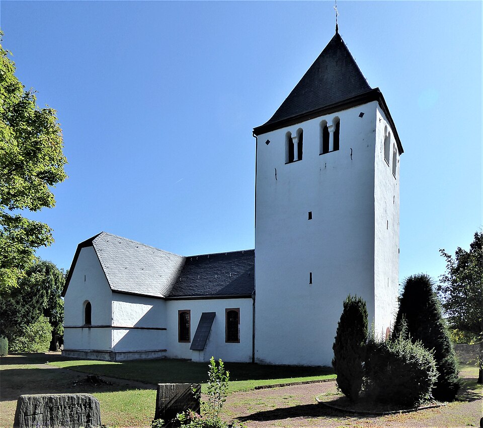 Umzug von Mechernich nach Zypern per Container: Alt St. Johannes (Mechernich) – Foto: Chris06, CC BY-SA 4.0, via Wikimedia Commons Umzug von Mechernich nach Zypern per Container: Alt St. Johannes (Mechernich)