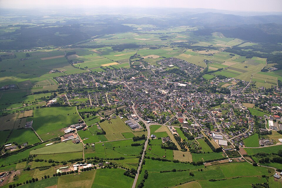 Umzug von Medebach nach Zypern per Container: Medebach Sauerland Ost pk – Foto: Teta, CC BY-SA 3.0, via Wikimedia Commons Umzug von Medebach nach Zypern per Container: Medebach Sauerland Ost pk