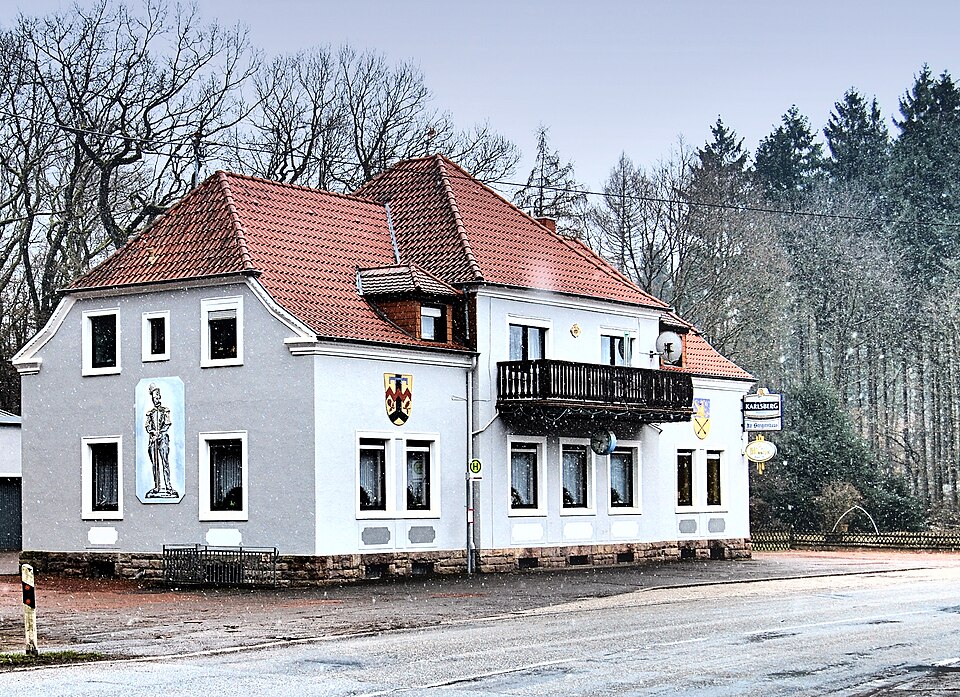 Umzug von Merchweiler nach Zypern per Container: Steigershaus in Merchweiler – Foto: Elmar Ersch, CC BY-SA 3.0, via Wikimedia Commons Umzug von Merchweiler nach Zypern per Container: Steigershaus in Merchweiler