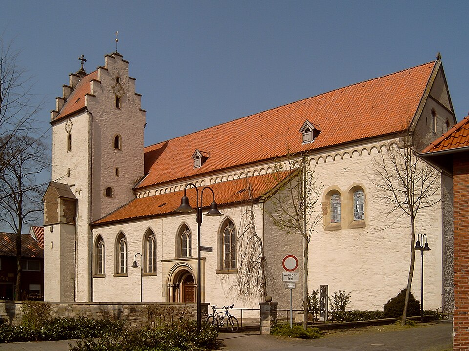 Umzug von Metelen nach Zypern per Container: Metelen, kerk – Foto: Michielverbeek, CC BY-SA 3.0, via Wikimedia Commons Umzug von Metelen nach Zypern per Container: Metelen, kerk