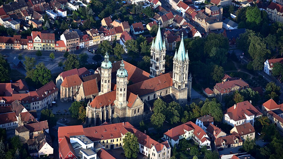 Umzug von Naumburg (Saale) nach Zypern per Container: KLG Naumburger Dom in Naumburg (Saale) – Foto: Wolkenkratzer, CC BY-SA 4.0, via Wikimedia Commons Umzug von Naumburg (Saale) nach Zypern per Container: KLG Naumburger Dom in Naumburg (Saale)