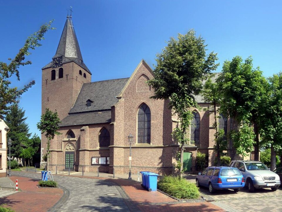 Umzug von Niederkrüchten nach Zypern per Container: Pano Kirche niederkrüchten – Foto: Ichmichi, CC BY-SA 3.0, via Wikimedia Commons Umzug von Niederkrüchten nach Zypern per Container: Pano Kirche niederkrüchten