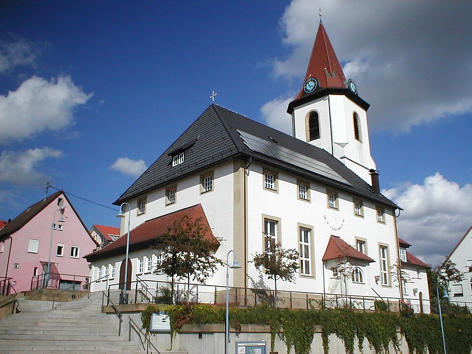 Umzug von Nordheim nach Zypern per Container: Nordheim bartholomaeuskirche – Foto: p.schmelzle, CC BY-SA 2.5, via Wikimedia Commons Umzug von Nordheim nach Zypern per Container: Nordheim bartholomaeuskirche