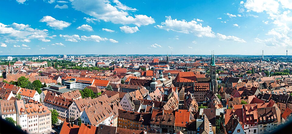 Umzug von Nürnberg nach Zypern per Container: Nuremberg, view from Sinwell Tower in Nürnberg – Foto: YuTrofimov, CC BY 3.0, via Wikimedia Commons Umzug von Nürnberg nach Zypern per Container: Nuremberg, view from Sinwell Tower in Nürnberg