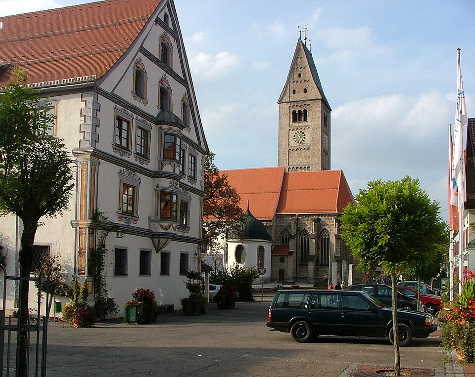 Umzug von Obergünzburg nach Zypern per Container: Pflegerschloss St. Martin – Foto: Richard Mayer, CC BY-SA 3.0, via Wikimedia Commons Umzug von Obergünzburg nach Zypern per Container: Pflegerschloss St. Martin