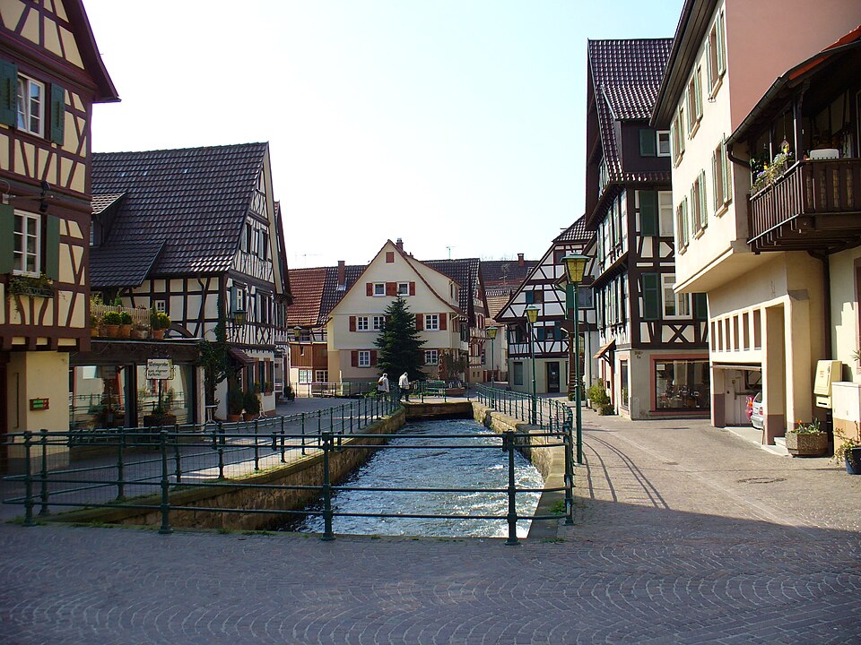 Umzug von Oberkirch nach Zypern per Container: Oberkirch Rench – Foto: Kerish, CC BY-SA 3.0, via Wikimedia Commons Umzug von Oberkirch nach Zypern per Container: Oberkirch Rench