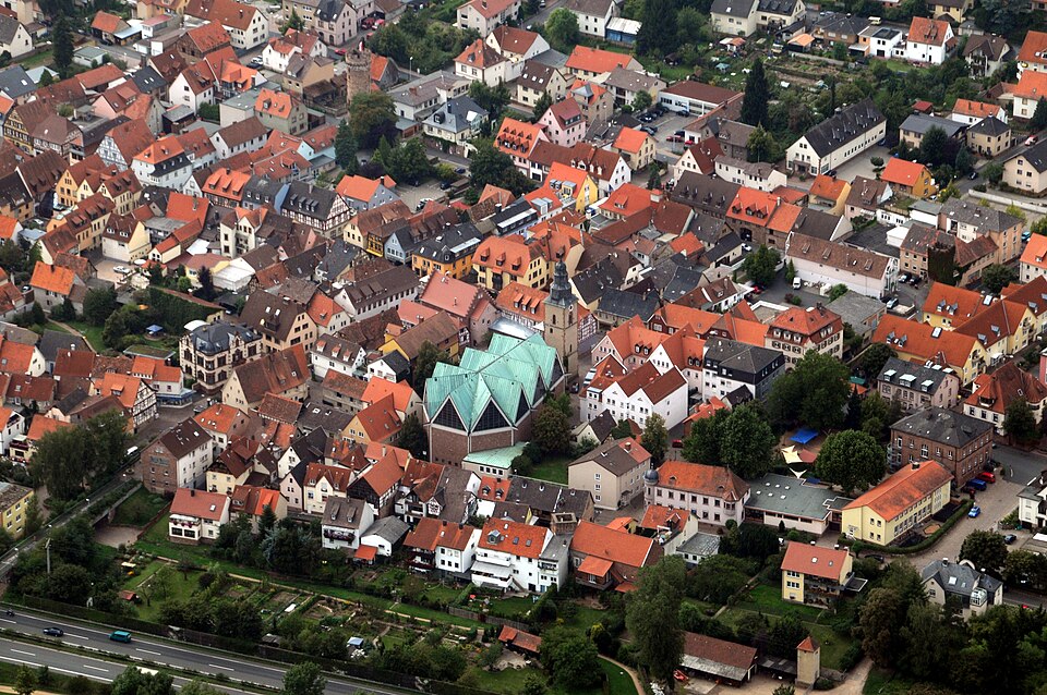 Umzug von Obernburg am Main nach Zypern per Container: Obernburg am Main Aerial