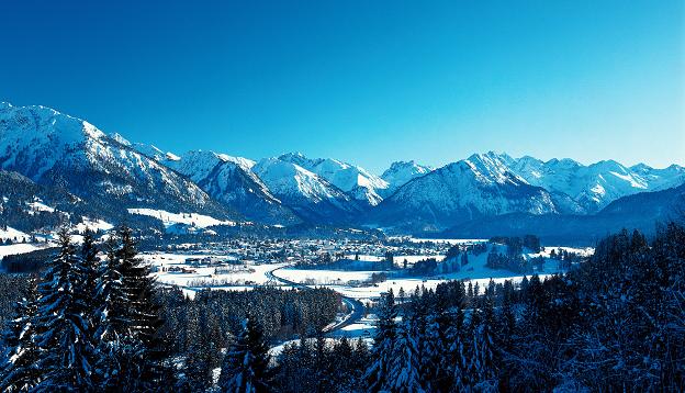 Umzug von Oberstdorf nach Zypern per Container: Oberstdorf view – Foto: Wikimedia-Autor, CC BY-SA 3.0, via Wikimedia Commons Umzug von Oberstdorf nach Zypern per Container: Oberstdorf view