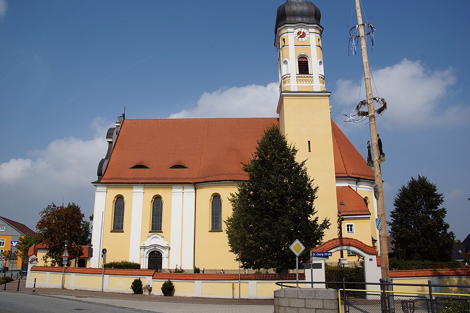 Umzug von Obertraubling nach Zypern per Container: St Georg in Obertraubling