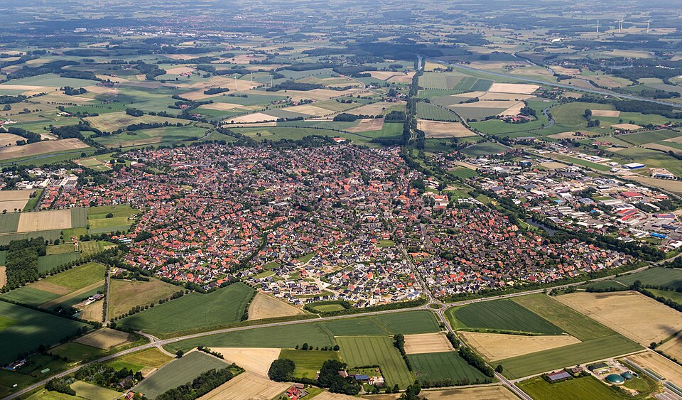 Umzug von Olfen nach Zypern per Container: Olfen, Ortsansicht – Foto: Dietmar Rabich, CC BY-SA 4.0, via Wikimedia Commons Umzug von Olfen nach Zypern per Container: Olfen, Ortsansicht
