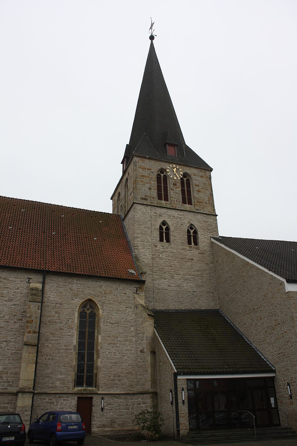 Umzug von Ostbevern nach Zypern per Container: Ostbevern Ambrosius – Foto: Daniel Brockpähler, CC BY-SA 3.0, via Wikimedia Commons Umzug von Ostbevern nach Zypern per Container: Ostbevern Ambrosius