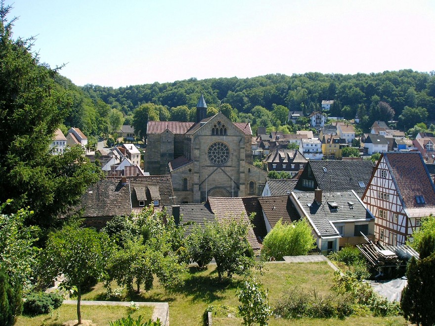 Umzug von Otterberg nach Zypern per Container: Otterberg mit Abteikirche