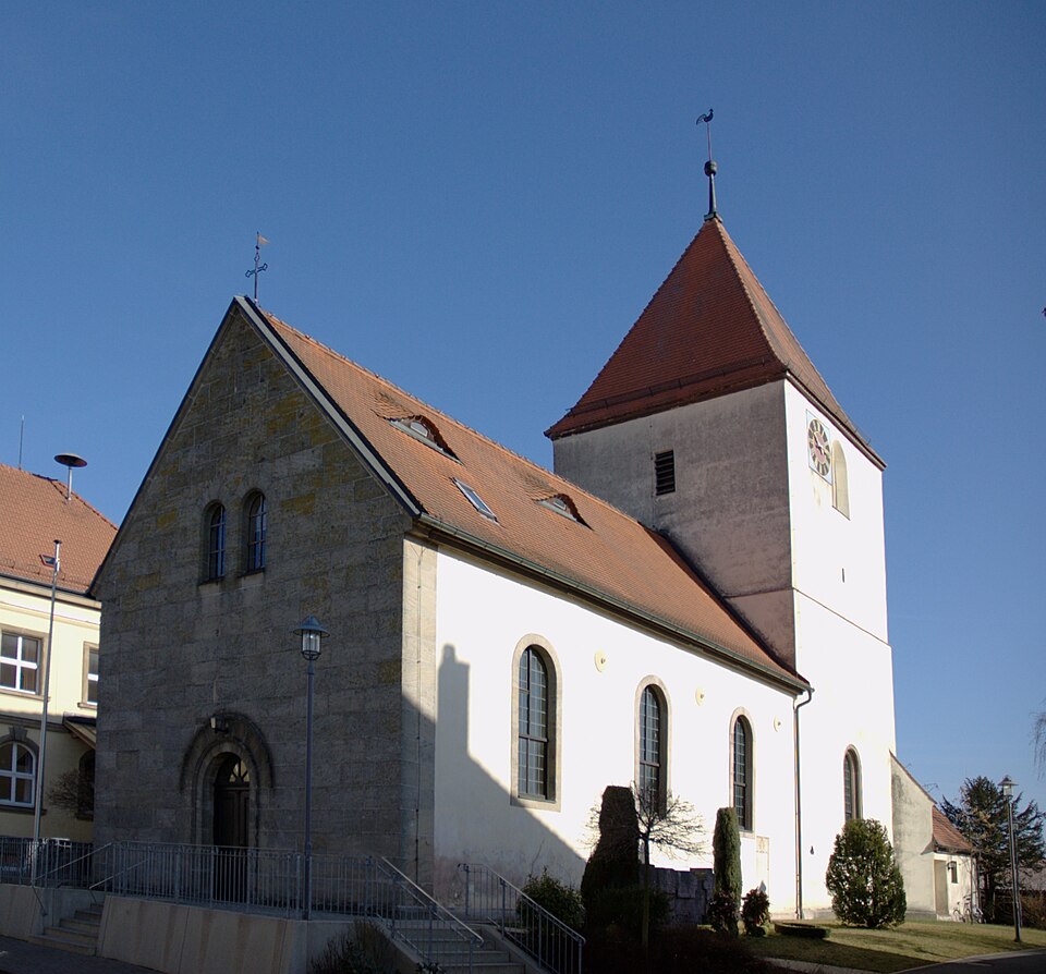 Umzug von Petersaurach nach Zypern per Container: St. Peter (Petersaurach) – Foto: AlexanderRahm, CC BY 3.0, via Wikimedia Commons Umzug von Petersaurach nach Zypern per Container: St. Peter (Petersaurach)