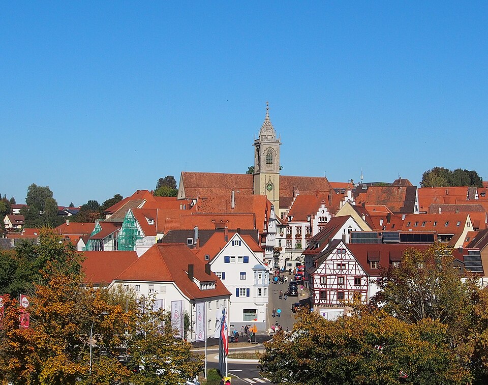 Umzug von Pfullendorf nach Zypern per Palette: Pfullendorf Innenstadt, St. Jakob im Stadtbild – Foto: CrazyD, CC BY-SA 3.0, via Wikimedia Commons Umzug von Pfullendorf nach Zypern per Palette: Pfullendorf Innenstadt, St. Jakob im Stadtbild