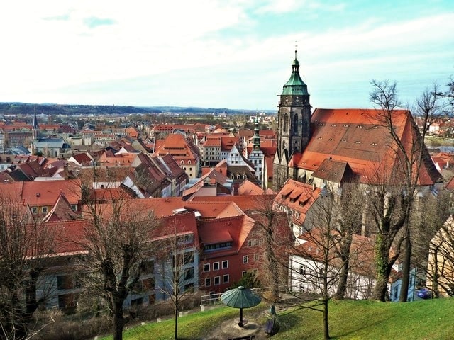 Umzug von Pirna nach Zypern per Container: Blick über die Altstadt von Pirna (Panorama of the historic centre of Pirna), – Foto: Norbert Kaiser, CC BY-SA 2.0, via Wikimedia Commons Umzug von Pirna nach Zypern per Container: Blick über die Altstadt von Pirna (Panorama of the historic centre of Pirna),