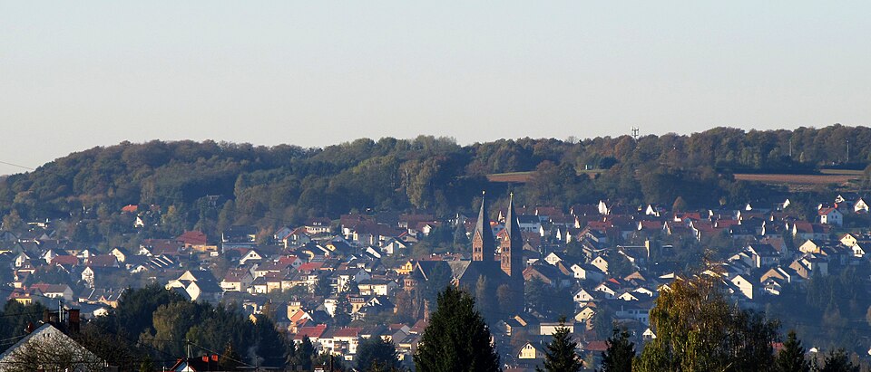 Umzug von Püttlingen nach Zypern per Container: Püttlingen Ansicht – Foto: atreyu, CC BY-SA 3.0, via Wikimedia Commons Umzug von Püttlingen nach Zypern per Container: Püttlingen Ansicht