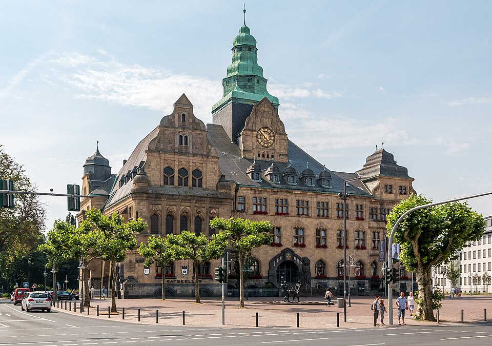 Umzug von Recklinghausen nach Zypern per Container: Recklinghausen, Rathaus – Foto: Dietmar Rabich, CC BY-SA 4.0, via Wikimedia Commons Umzug von Recklinghausen nach Zypern per Container: Recklinghausen, Rathaus