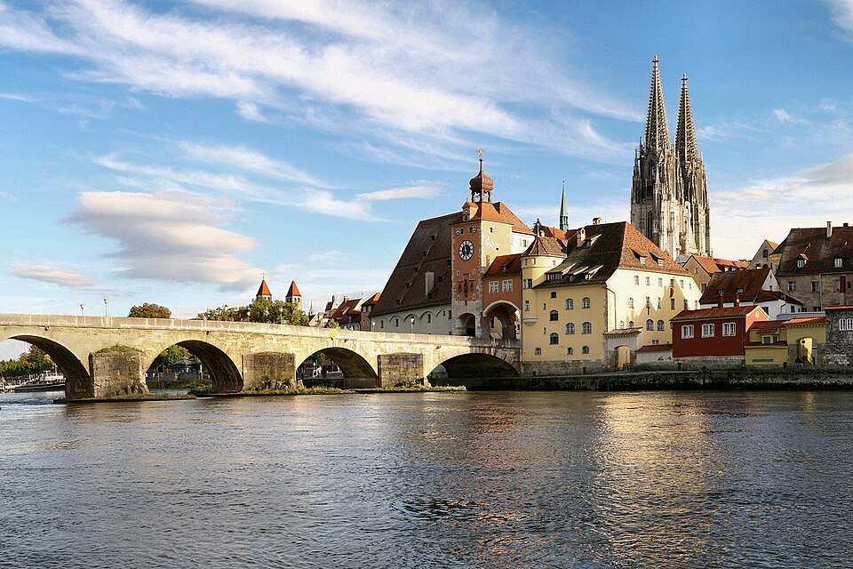 Umzug von Regensburg nach Zypern per Container: Stadtansicht Regensburg