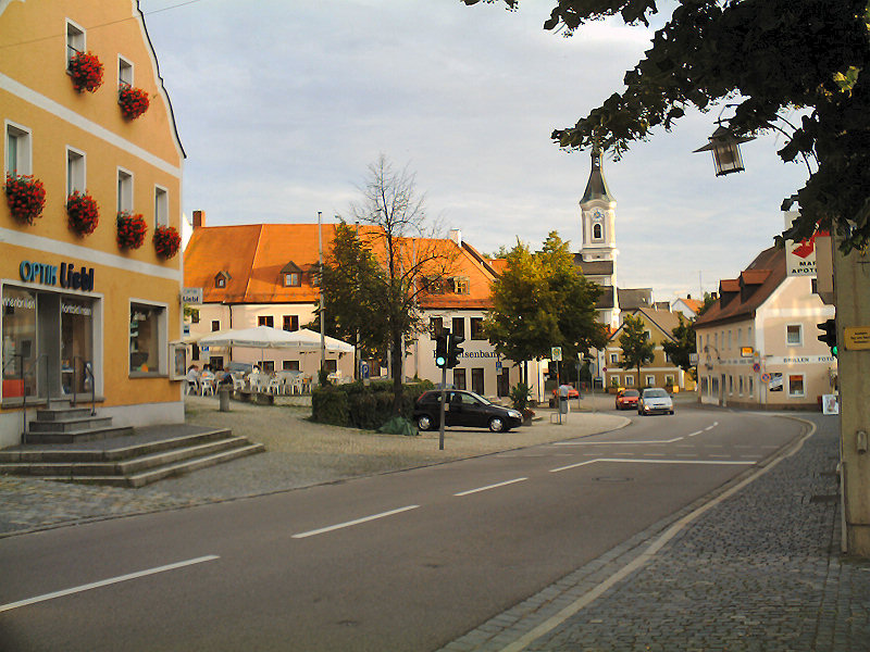 Umzug von Regenstauf nach Zypern per Container: Regenstauf Innenstadt – Foto: Startaq, CC BY 2.5, via Wikimedia Commons Umzug von Regenstauf nach Zypern per Container: Regenstauf Innenstadt