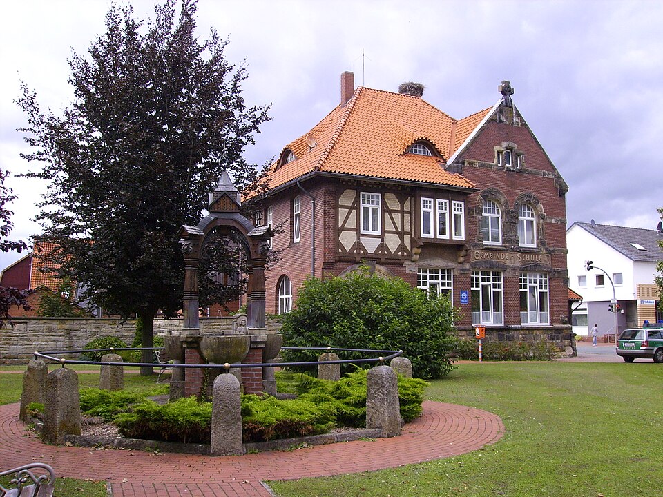 Umzug von Rehburg-Loccum nach Zypern per Palette: Rehburg Brunnen in Rehburg-Loccum