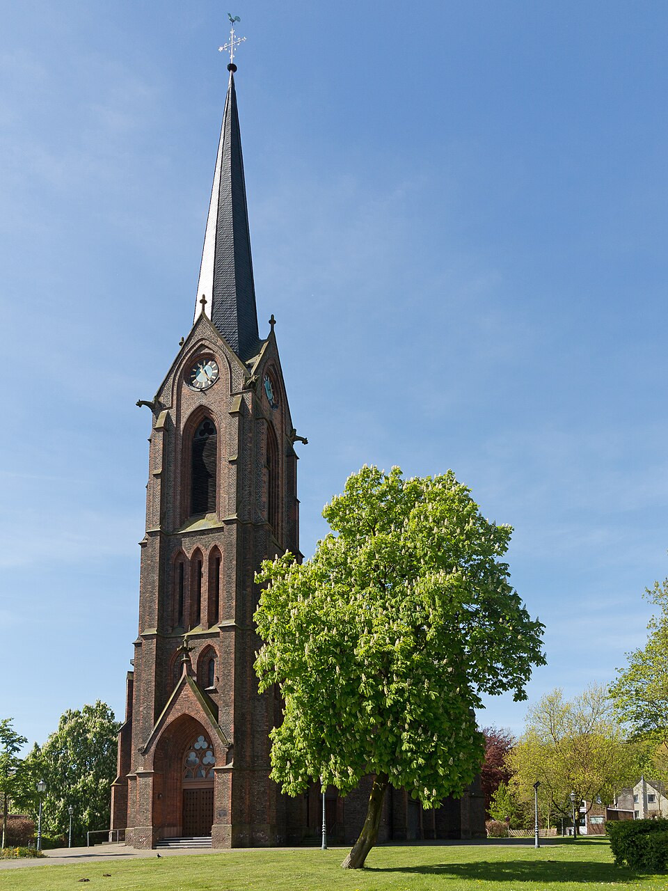 Umzug von Rheurdt nach Zypern per Container: Rheurdt, Pfarrkirche Sankt Nikolaus