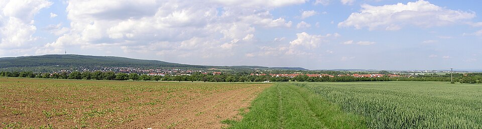 Umzug von Rosbach vor der Höhe nach Zypern per Container: Rosbach Panorama in Rosbach vor der Höhe – Foto: MdE, CC BY-SA 3.0 de, via Wikimedia Commons Umzug von Rosbach vor der Höhe nach Zypern per Container: Rosbach Panorama in Rosbach vor der Höhe