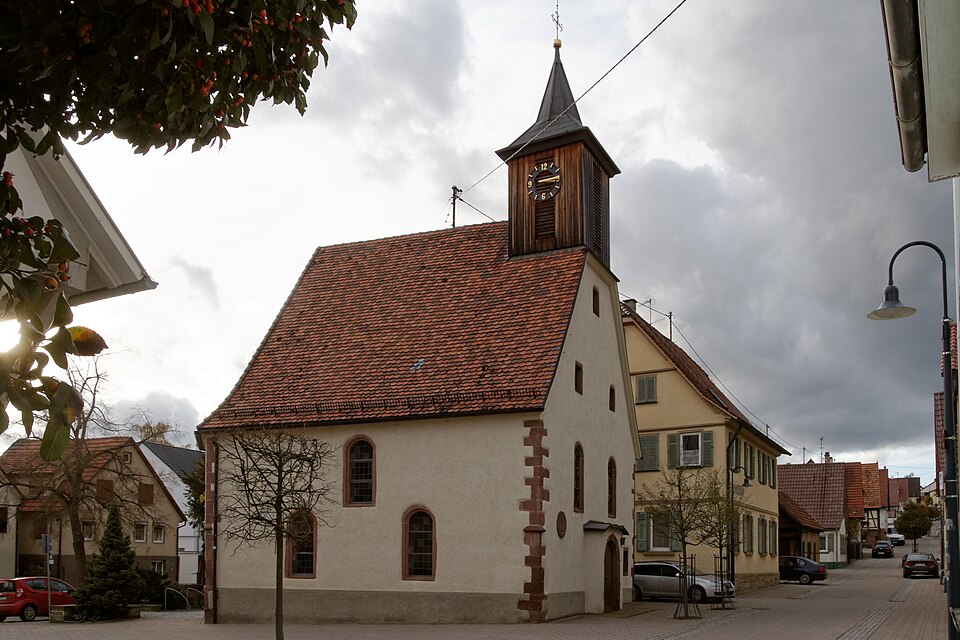 Umzug von Rutesheim nach Zypern per Container: Perouse Kirche in Rutesheim – Foto: E-W, CC BY-SA 3.0, via Wikimedia Commons Umzug von Rutesheim nach Zypern per Container: Perouse Kirche in Rutesheim