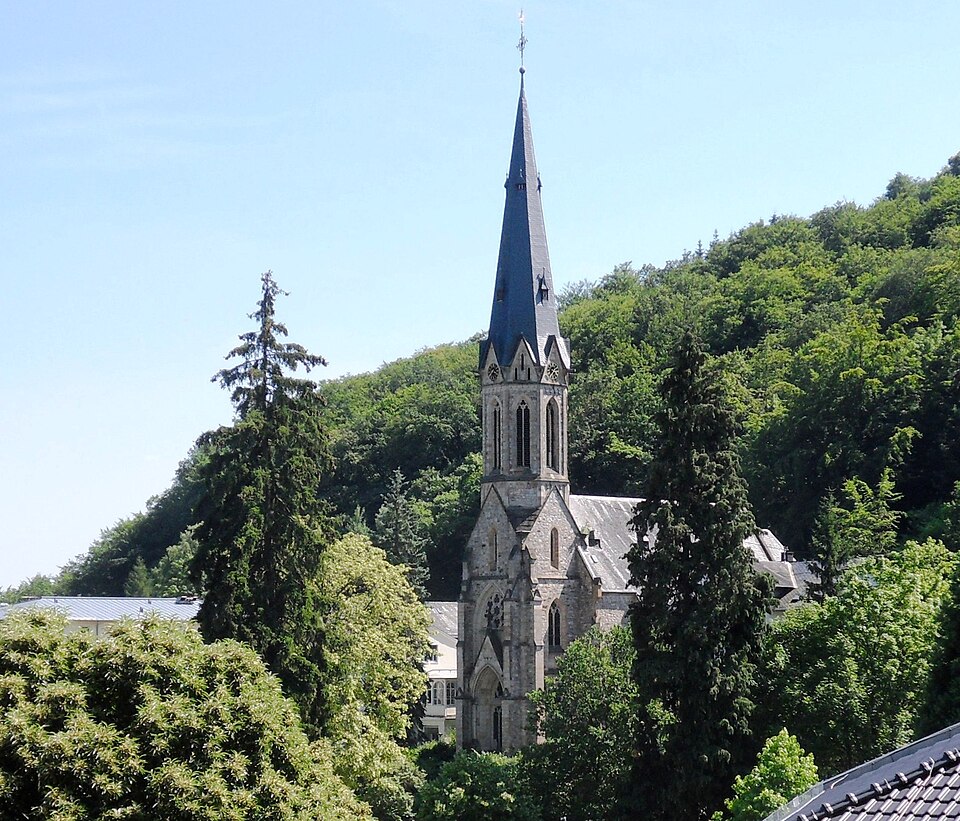Umzug von Schlangenbad nach Zypern per Container: Stadtansicht Schlangenbad – Foto: Brühl, Public domain, via Wikimedia Commons Umzug von Schlangenbad nach Zypern per Container: Stadtansicht Schlangenbad