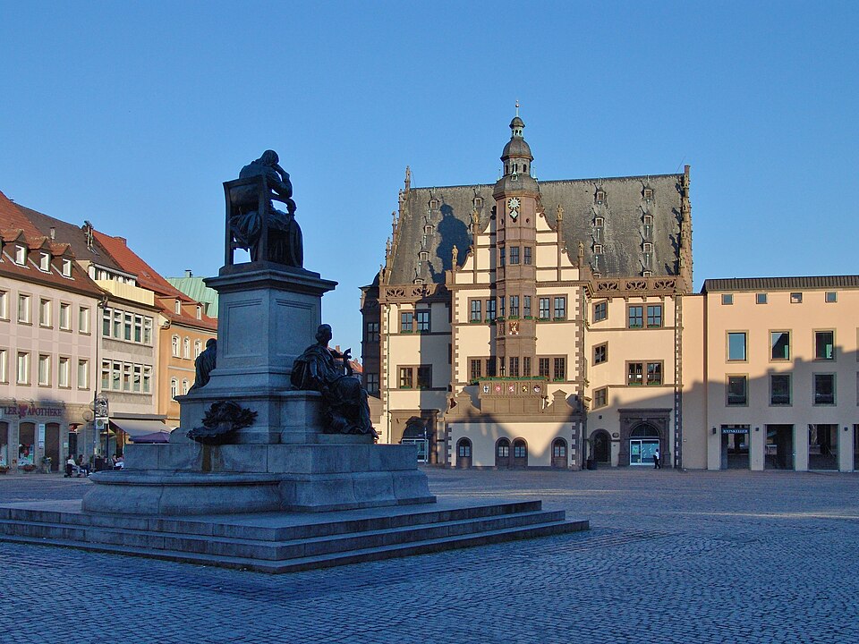 Umzug von Schweinfurt nach Zypern per Container: Stadtansicht Schweinfurt – Foto: Tilman2007, CC BY-SA 3.0, via Wikimedia Commons Umzug von Schweinfurt nach Zypern per Container: Stadtansicht Schweinfurt