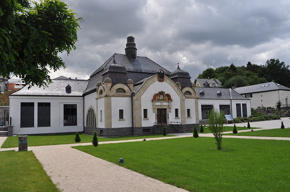 Umzug von Selters nach Zypern per Container: Niederselters, Seltersbrunnen, Totale – Foto: Karsten Ratzke, CC0, via Wikimedia Commons Umzug von Selters nach Zypern per Container: Niederselters, Seltersbrunnen, Totale