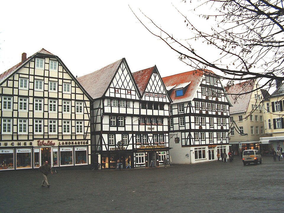 Umzug von Soest nach Zypern per Container: Soest Markt – Foto: S.Möller, Public domain, via Wikimedia Commons Umzug von Soest nach Zypern per Container: Soest Markt